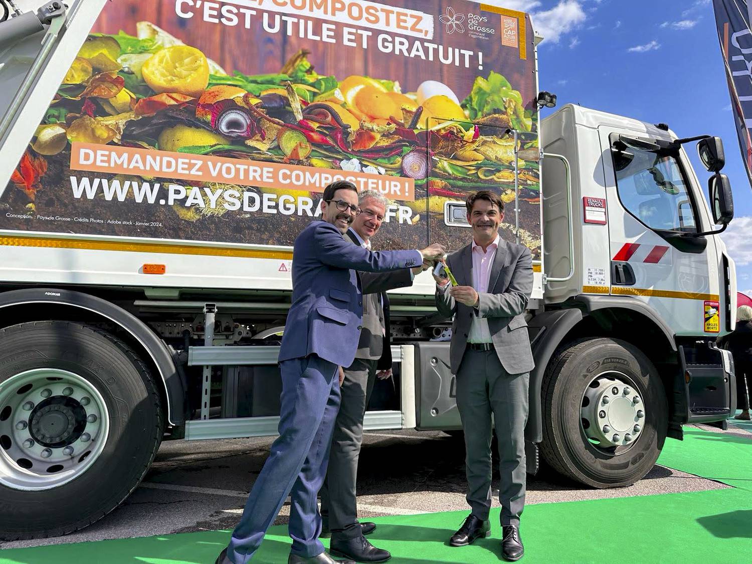 Dans le Pays de Grasse, on roule aussi avec des fleurs ! Des camions bennes alimentés au biocarburant…