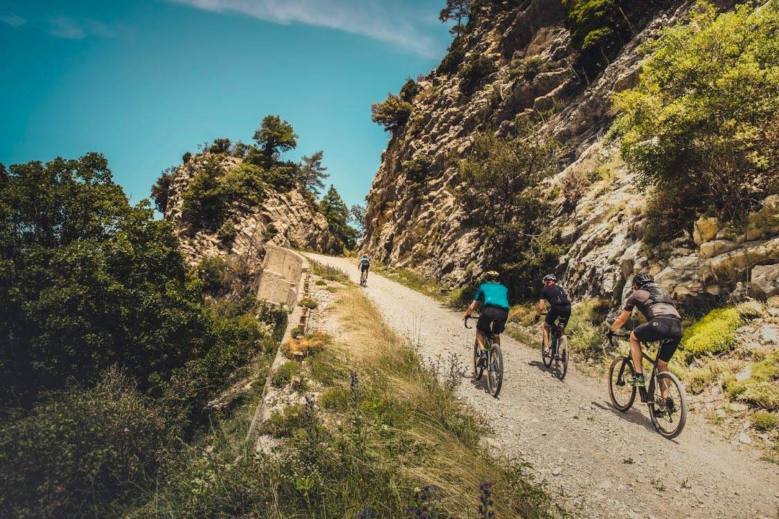 Passionné de vélo, vous aimez les défisGravel Trophy est pour vous !