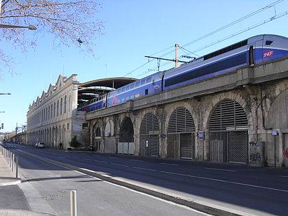 Grasse Mat' vous emmène à Nîmes