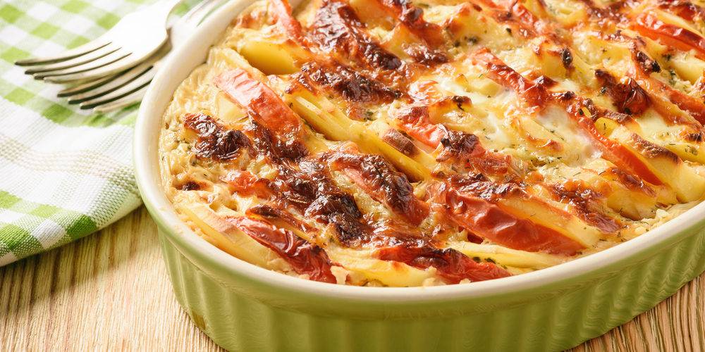 Gratin ; pommes de terre  ; tomates ; Parmesan ; Basilic ; oignons ; huile d'olive ; recette ; Grassemat'Info