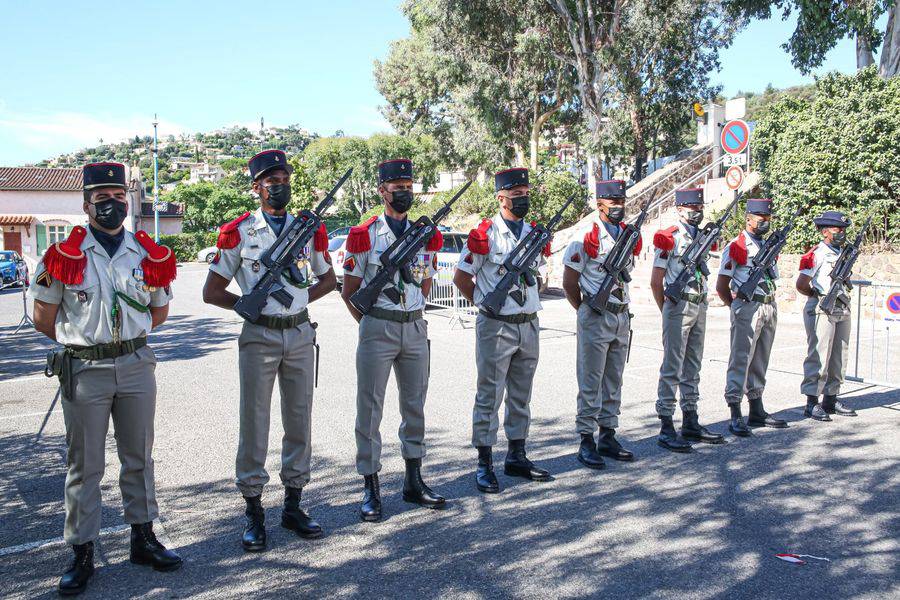 3e Régiment d’artillerie de marine; défilé 14 juillet.