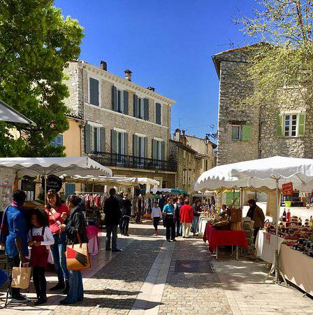 Marché nocturne du jeudi À La Colle sur Loup