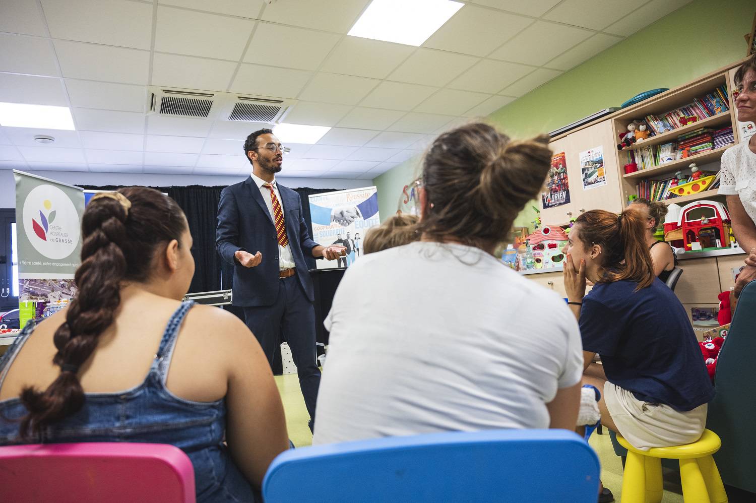 Des Sourires et des Peluches :  Une Action Solidaire pour les Enfants Hospitalisés à Grasse