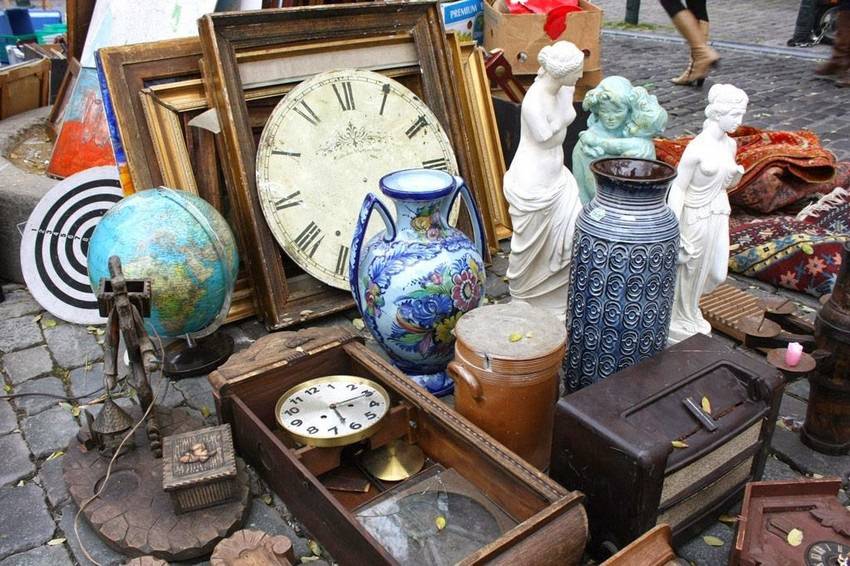 Marché Antiquité-Brocante; Valbonne