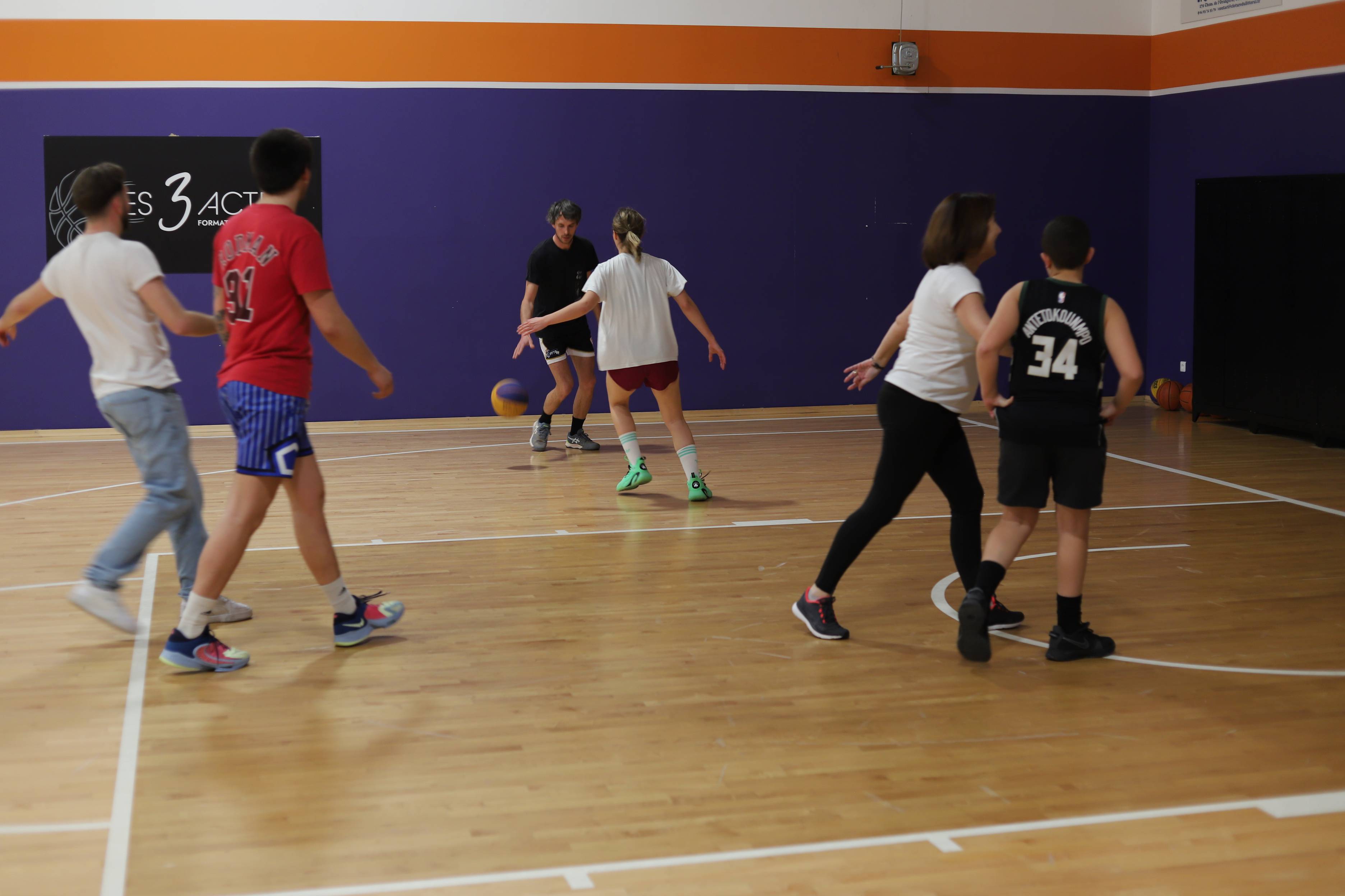 Tournoi De Basket Caritati ;  Enfants De Madagascar ; Charity Basketball Tournament ; Children of Madagascar!