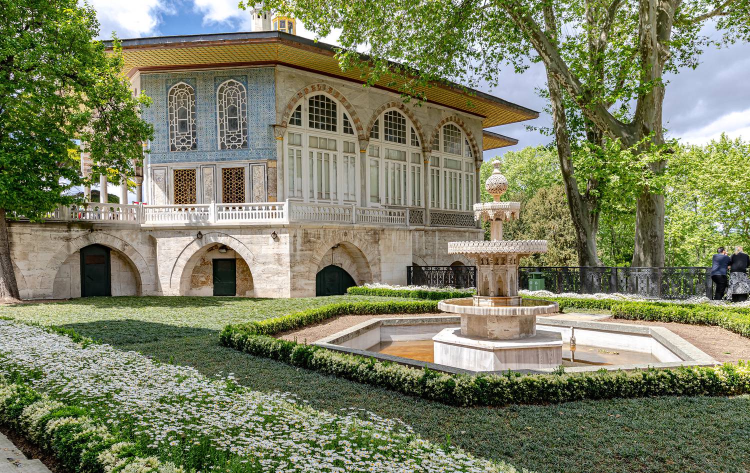 Mosquée Sainte-Sophie ; Sultanahmet ; palais Topkapı ; Kuzguncuk ; Patriarcat grec orthodoxe ; Galata ; Beykoz