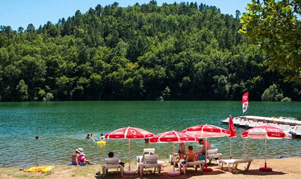 Les plages du Lac de saint-Cassien