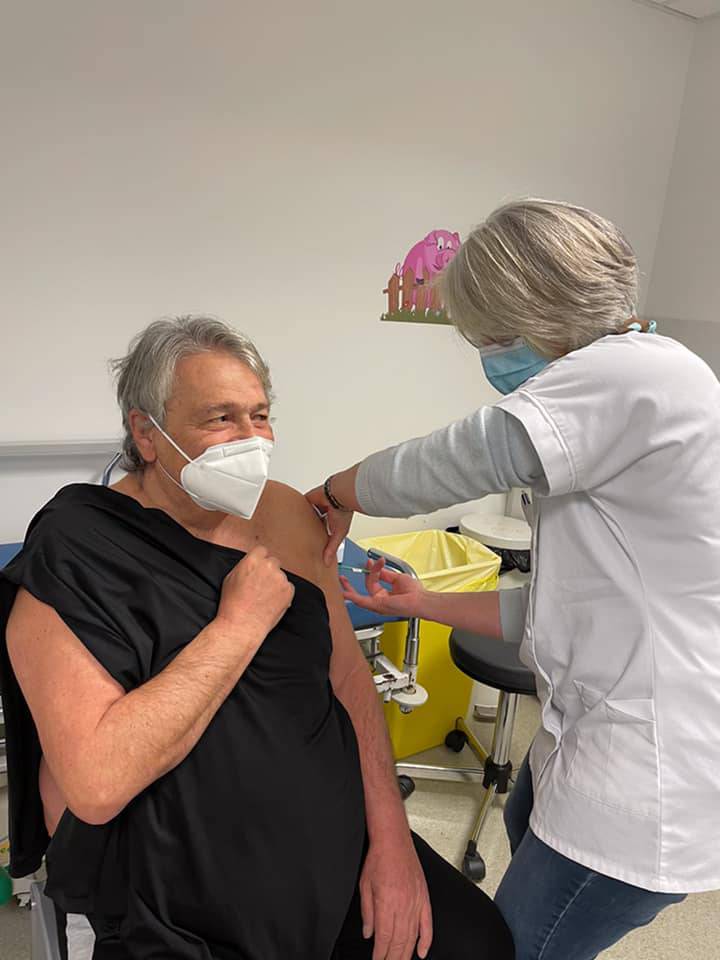 Pampelonne., premier centre de vaccination pour les personnels des plages