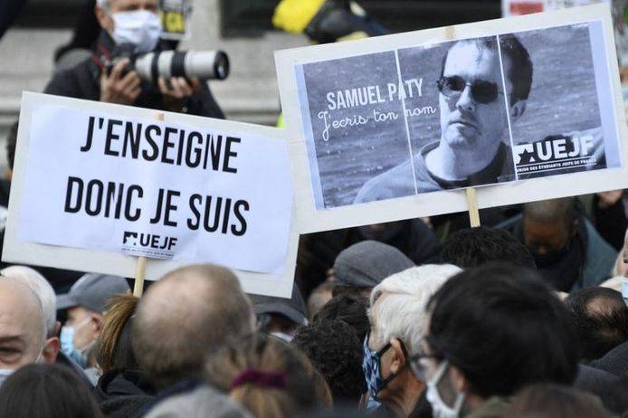 Le lycée Léon Chriris ; hommage ; Samuel Paty ; Jérôme Viaud ; Corinne Miailhe, ; Natacha Chicot ; Laurent Le Mercier