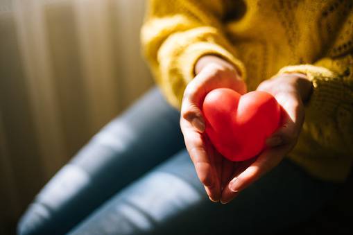 dons, sang, rouge, globule, solidarité, santé, malade, donner, don, sanguin, piqure, centre, Mouans-Sartoux, ville, collecte, générosité, patients, hôpital, groupe sanguin, guérir, aider, aide, poche