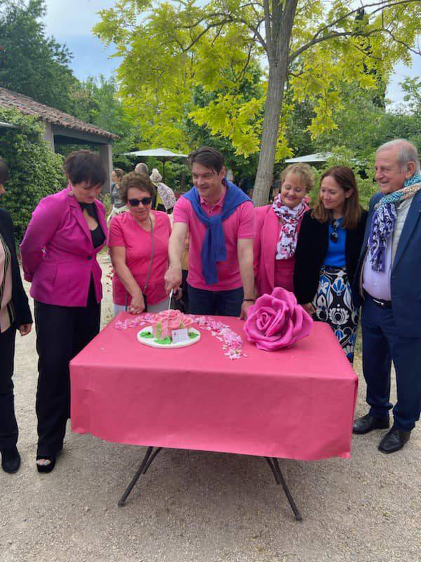 une Rose Une Caresse ; Jardins du MIP ; Pays de Grasse ; Virginie Viegas ; Martine Panneau ; Marie Duchène ;  Pierre Aschieri ; Jérôme Viaud ; Bettina Frohlich ; Solidarité ; CEW France