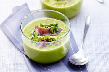 Soupe de petits pois au jambon de parme