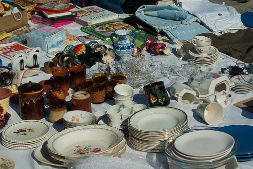 Vide grenier ; Antibes Land  ; marché aux puces