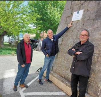 Les Noms de Rues en Provençal  A Saint-Cézaire-sur-Siagne