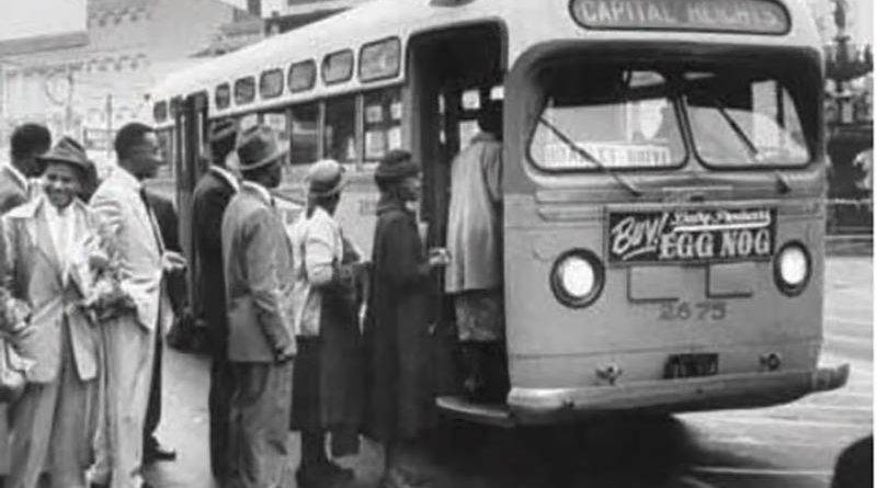 Le 13 novembre 1956, la fin des lois ségrégationnistes dans les bus américains