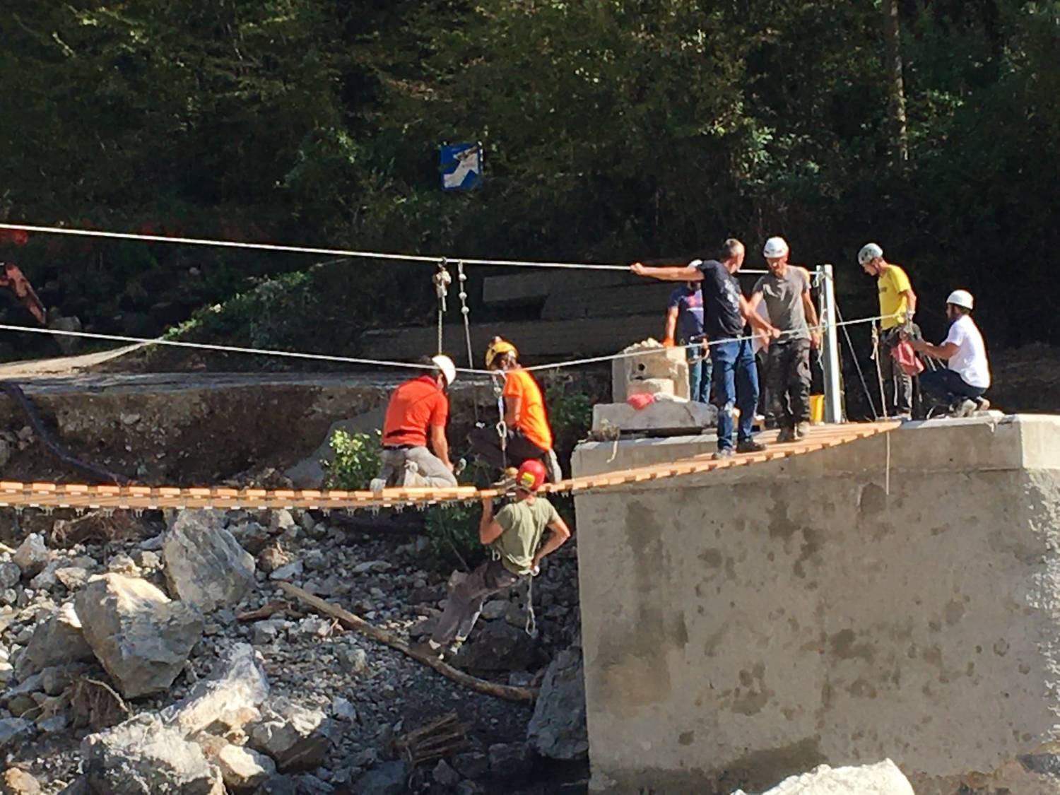 Ensemble, solidaires pour la reconstruction du territoire.