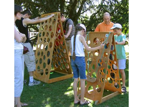 La ludo-mobile; jeux de société; jeux traditionnels en bois; Saint-Auban