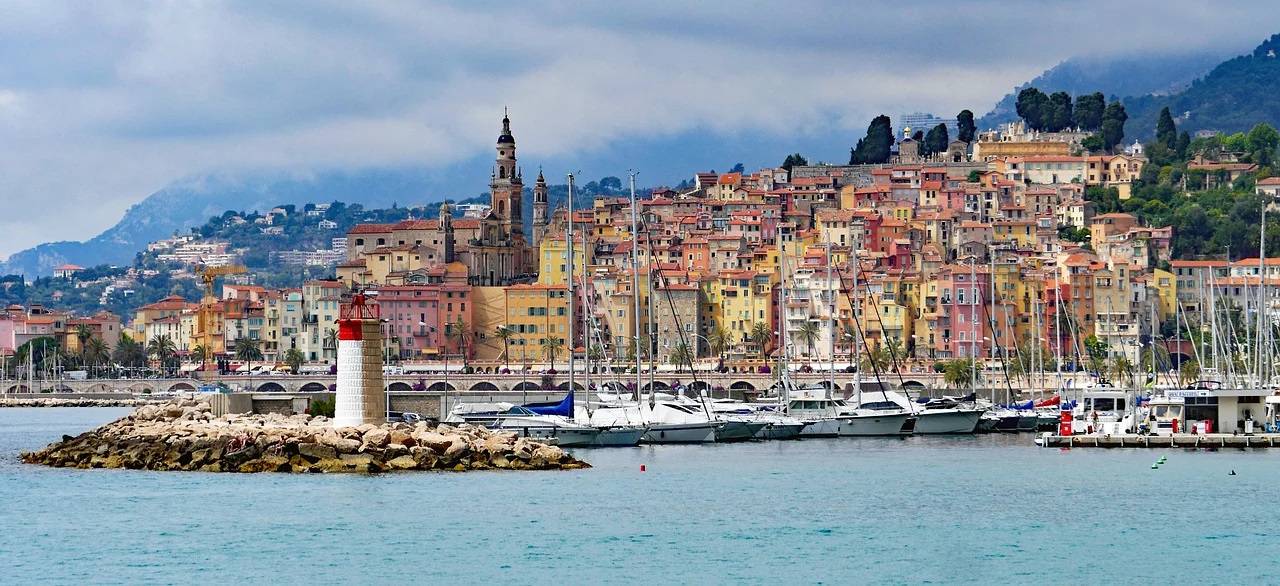 Une timide reprise pour le tourisme; Côte d'Azur ;  CRT.