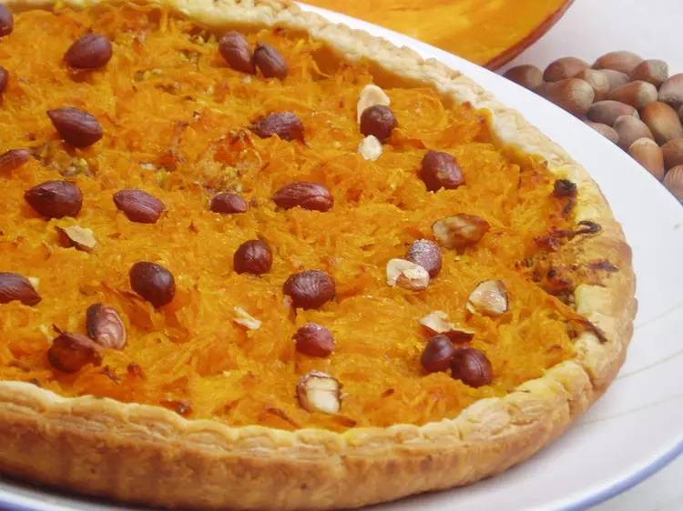 La Tarte au Potimarron et aux Noisettes