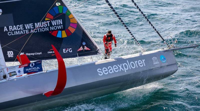 Le skipper de Seaexplorer-Yacht Club de Monaco continue de creuser l’écart