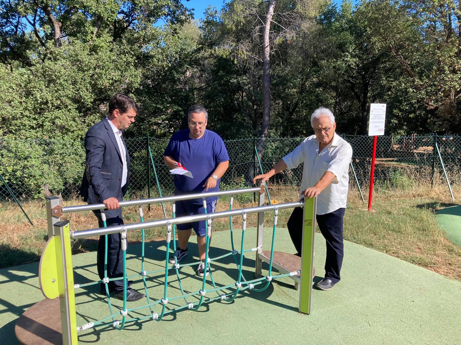 Un nouvel espace de jeux ; LEC Grasse ; Les Aspres ; Jérôme Viaud ;