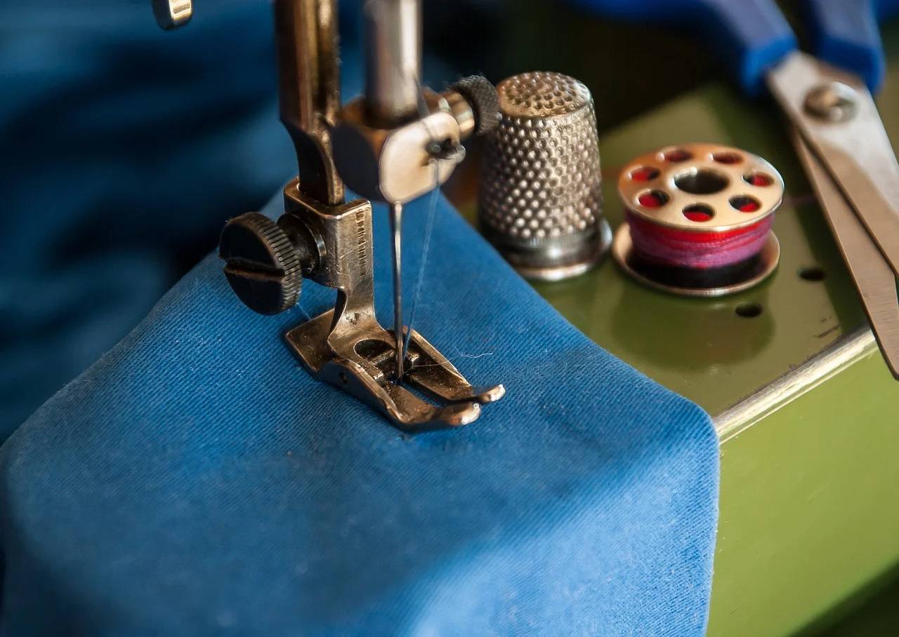 Atelier couture en Famille ; Villaute- Séranon ; Harpèges