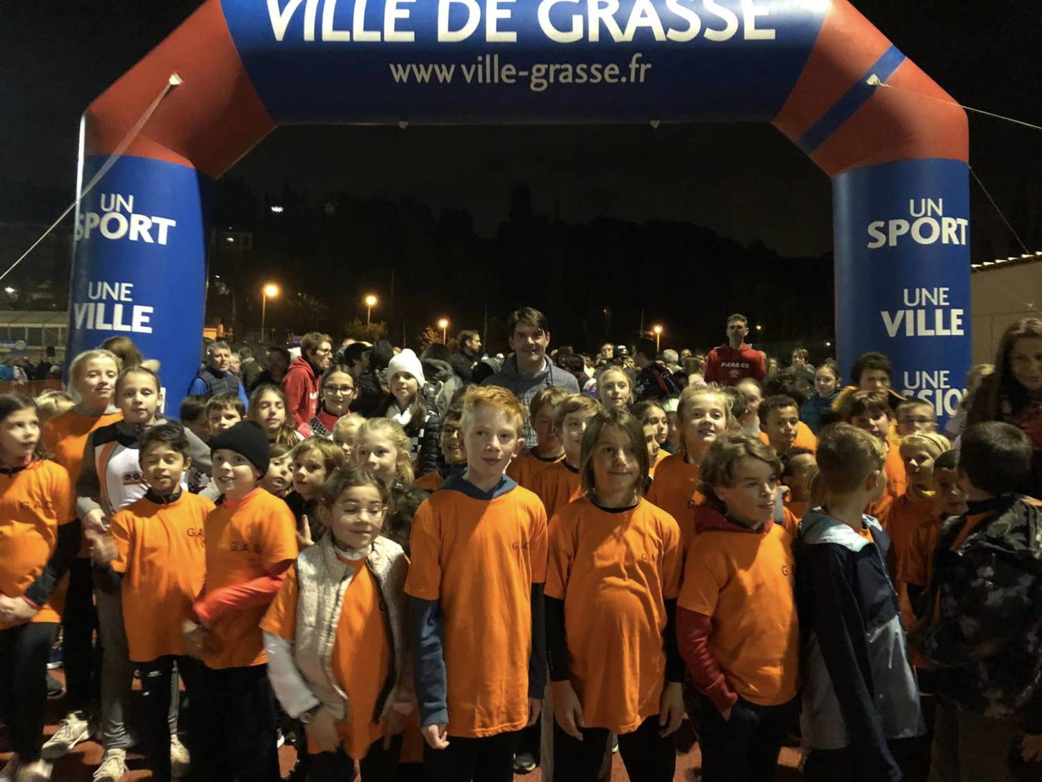 Inauguration du « nouveau » stade Perdigon ; Jérôme Viaud ; Gilles Rondoni ; Jean-Claude Geney ; Rugby ; Athlétisme ; Course à pied.