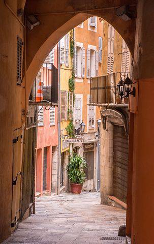 Dessinez la ville ! visite guidée ; Grasse