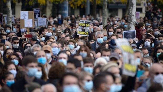 Aimer la France, quoi qu'il en coûte