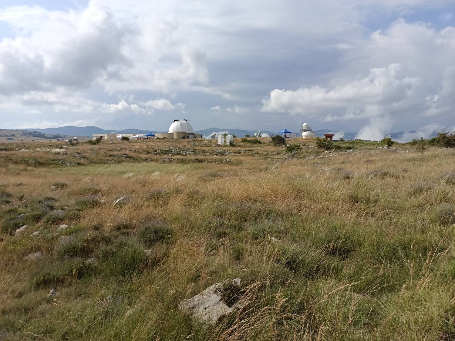 Émerveillement sous les étoiles  La Nuit des Coupoles Ouvertes a attiré plus de 3500 passionnés à Caussols