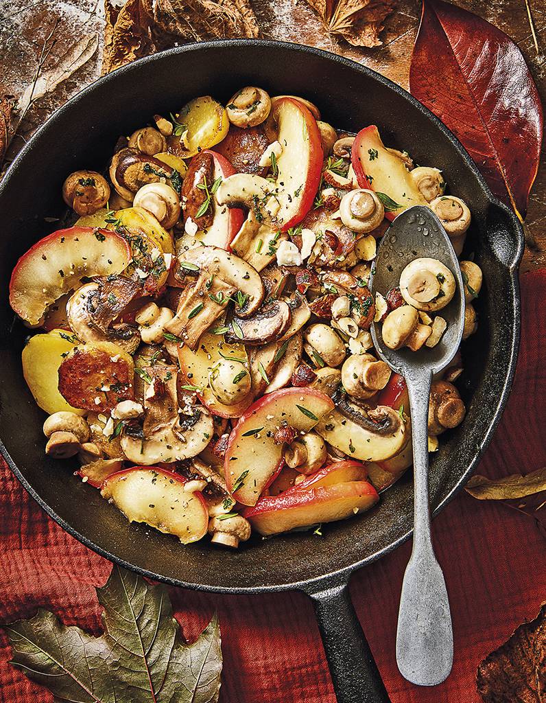 Poêlée aux pommes et champignons de nos forêts