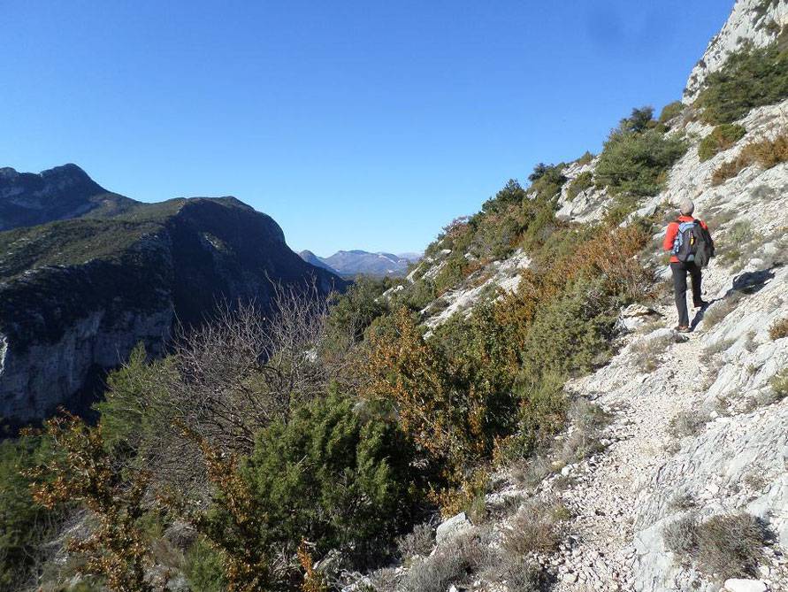 Circuit de la Cacia;   Randonnée pédestre; Sigale; Alpes-Maritimes; Esteron; Amirat; Ascros; La Penne;