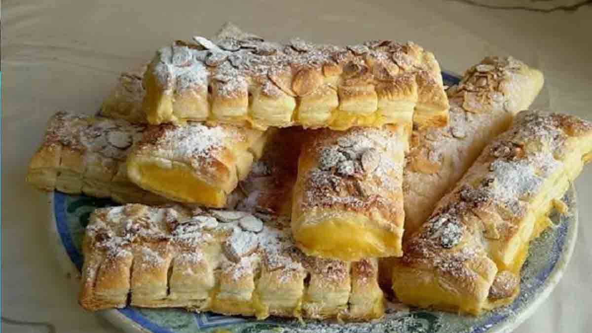 Chaussons crème pâtissière et amandes