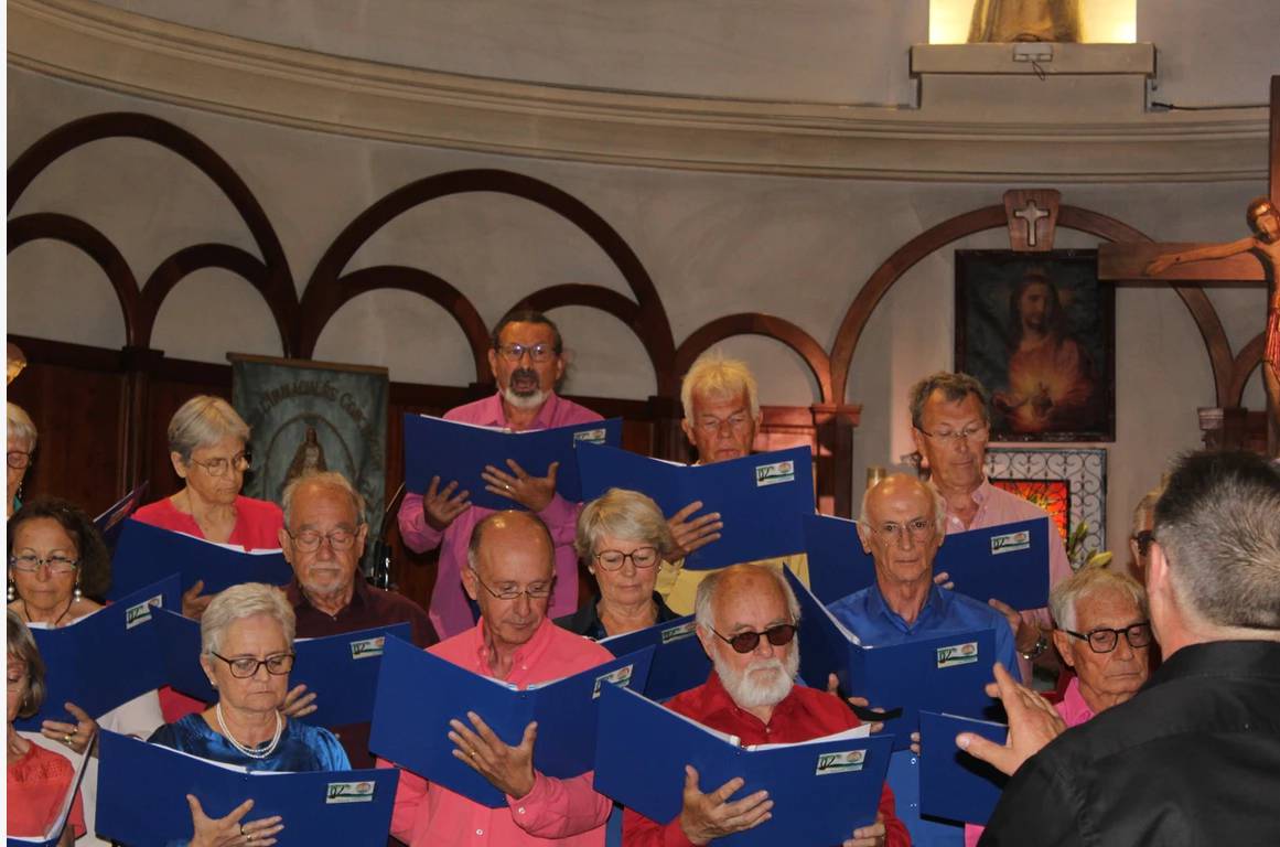 Rencontre harmonieuse Cantifolia et Brise Marine en concert à Châteauneuf-de-Grasse