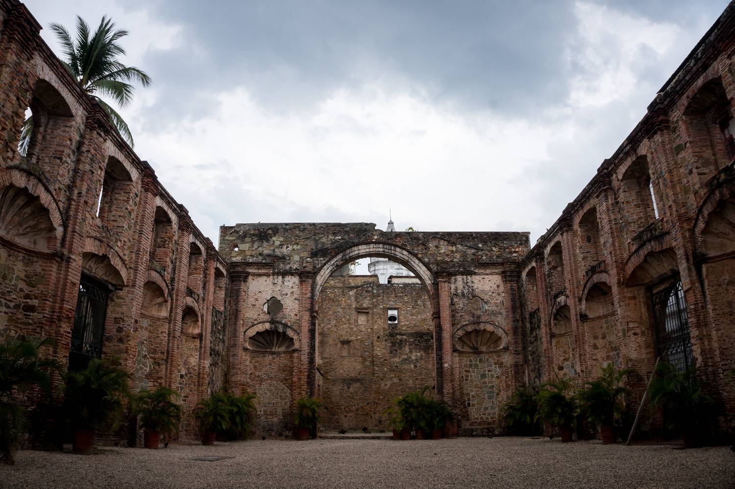 Canal panama ; vieille ville ;  île San Blas ; isla Aguja ; Cathédrale Sainte-Marie  Panama City ; couvent ; ruine; église Compagnie  Jésus