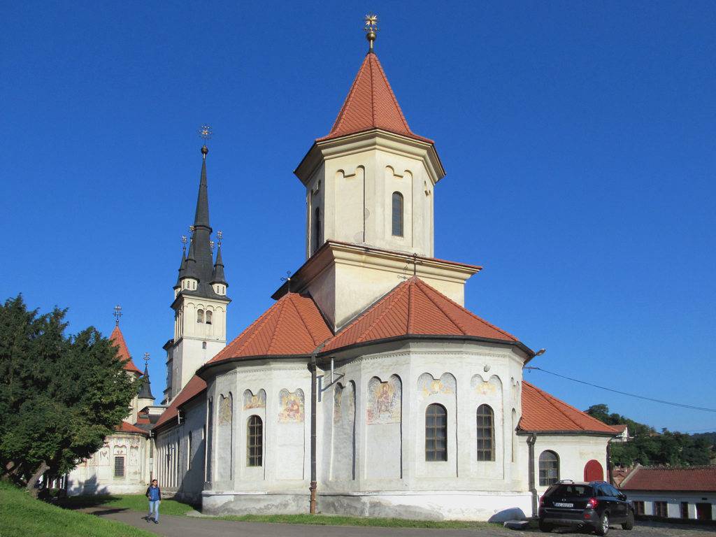 Château de Bran ; Dracula ; Vlad III l'Empaleur ; Transylvanie ; musée civilisation urbaine ; Colline Tâmpa  ; Église Saint-Nicolas