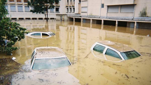 Après la pluie le beau temps. Inondation ; épisode Cévenols