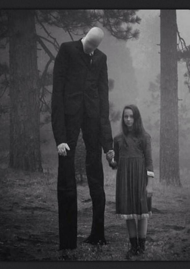 Le slender man, Erik Knudsen